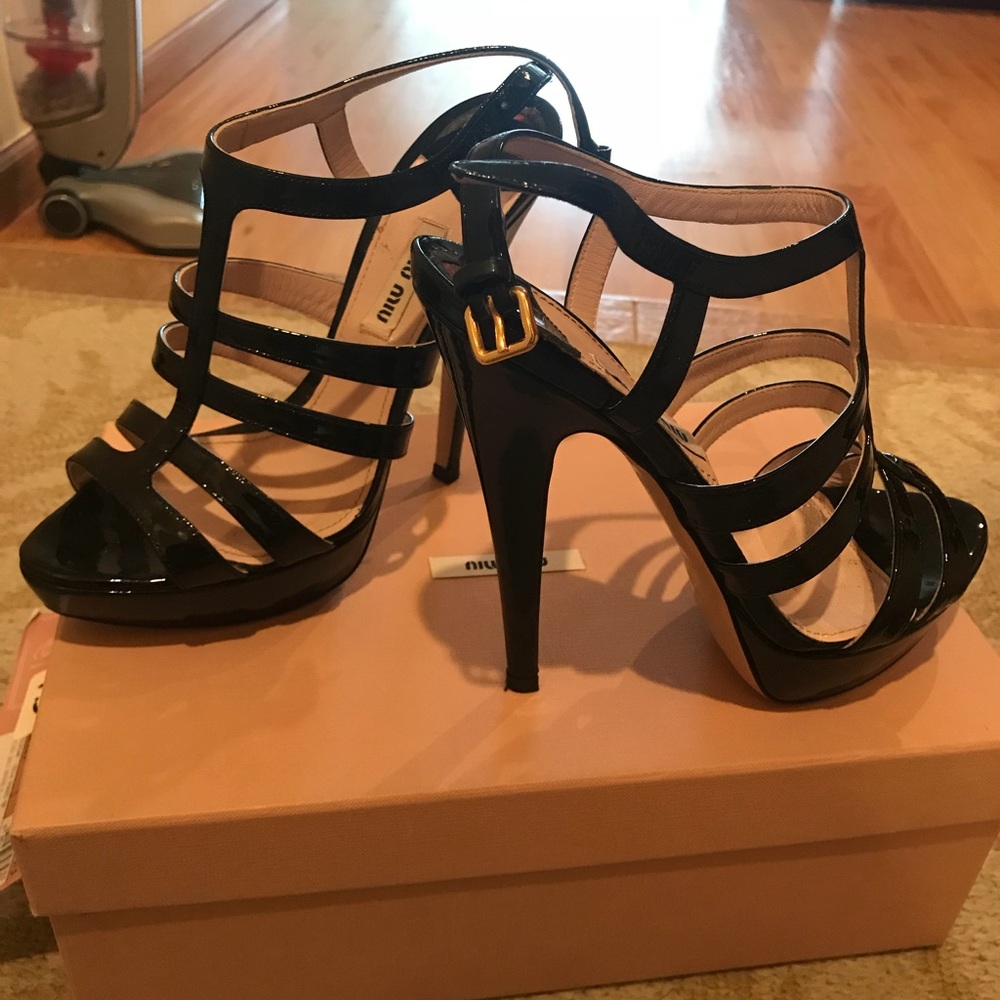 Miu Miu black patent leather sandals size 37.5